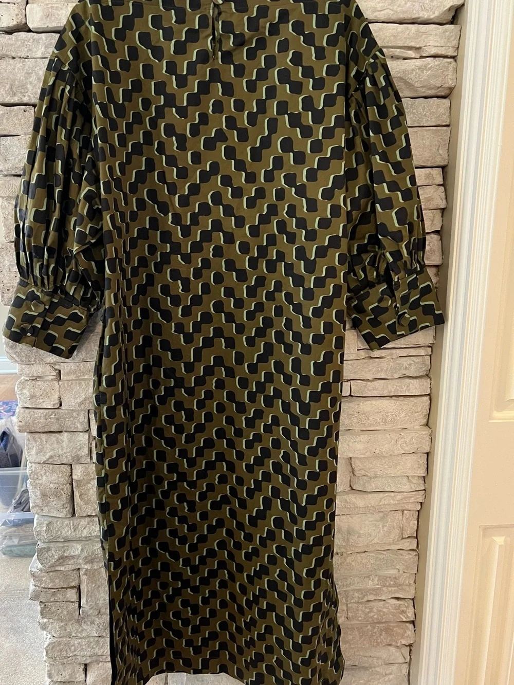 kate spade Olive and Black Geometric Midi Dress with Puff Sleeves
